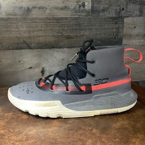 Under armor SC basketball shoe size 8.5